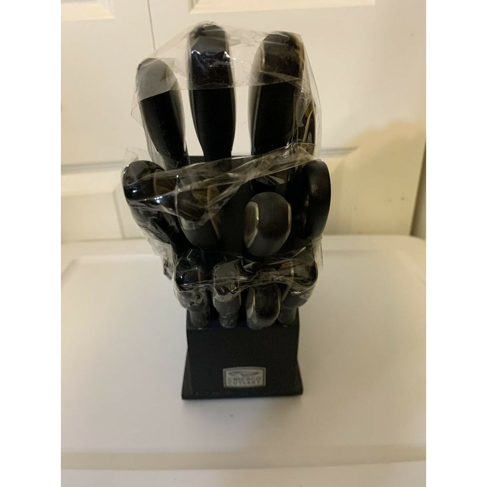 11-Piece‎ CHICAGO CUTLERY KNIFE SET & STURDY STORAGE BLOCK black